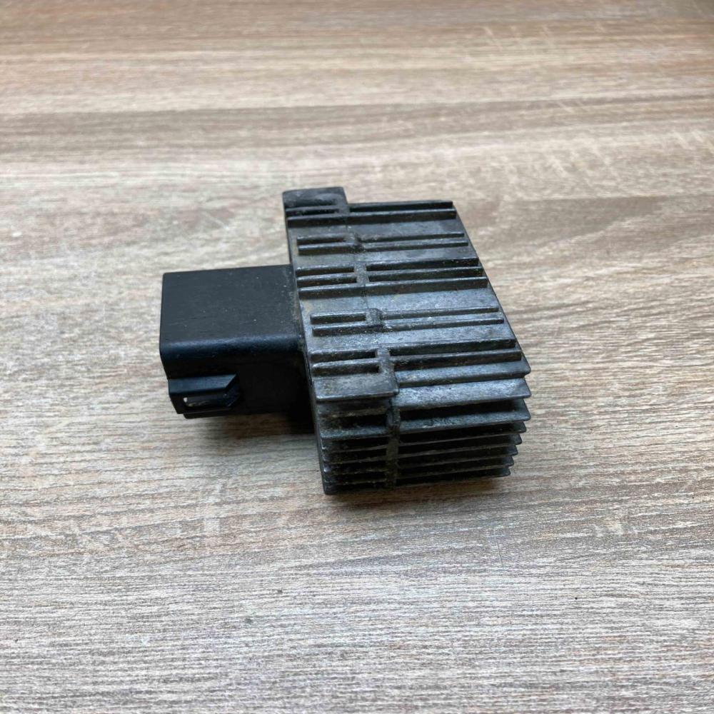 09132691 51299008  Glow plug pre-heat relay Opel Zafira A