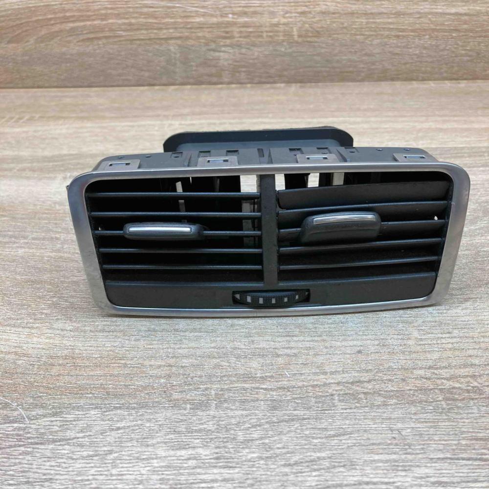 4F0819203B   Dash center air vent grill Audi A6 S6 C6 4F