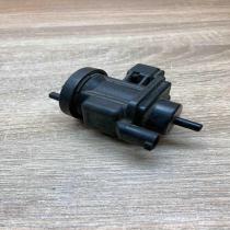 A0005450427 4715396 Used Turbo solenoid valve Mercedes-Benz S W220