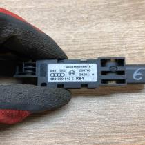 4B0959643E   Airbag deployment crash/impact sensor Volkswagen Phaeton