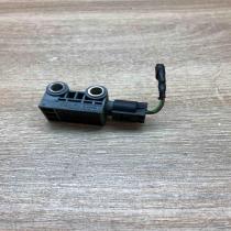 609790200A  With Plug Airbag deployment crash/impact sensor BMW 7 F01 F02 F03 F0