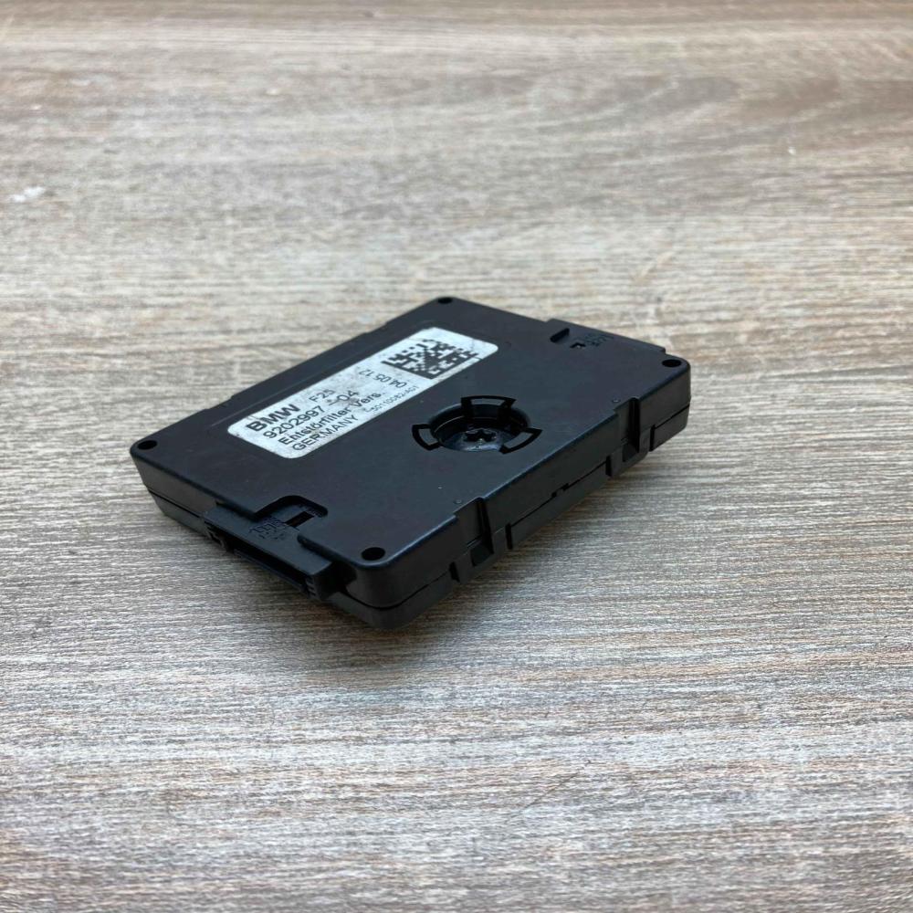 9202997   Antenna control unit BMW X3 F25