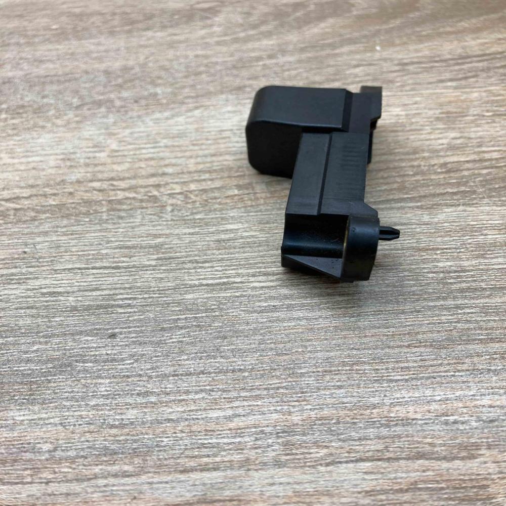4B0959643B   Airbag deployment crash/impact sensor Audi A6 S6 C5 4B