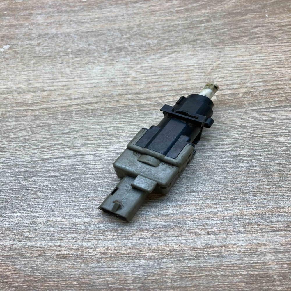 46840511   Brake pedal sensor switch Alfa Romeo 156