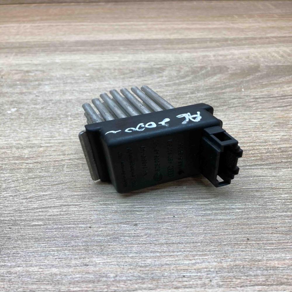 4B0820521 5DS006467 Used Heater blower motor/fan resistor Audi A6 S6 C5 4B