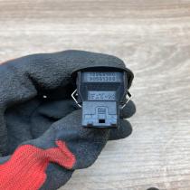 90561388 13363100  Electric window control switch Opel Zafira A