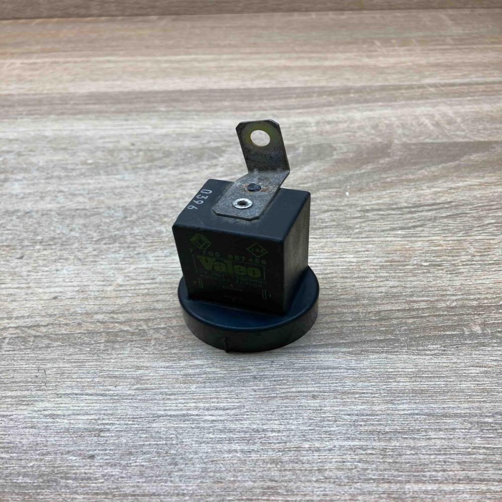 7700867456   Other relay Renault Laguna I