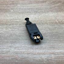 191945515   Brake pedal sensor switch Volkswagen Golf III