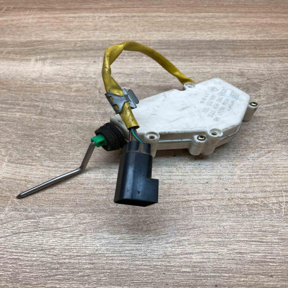 95VW 9B241 AB 7M0959775C  Fuel tank cap lock motor Ford Galaxy