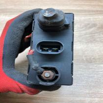 7700790579   Glow plug pre-heat relay Renault Clio I