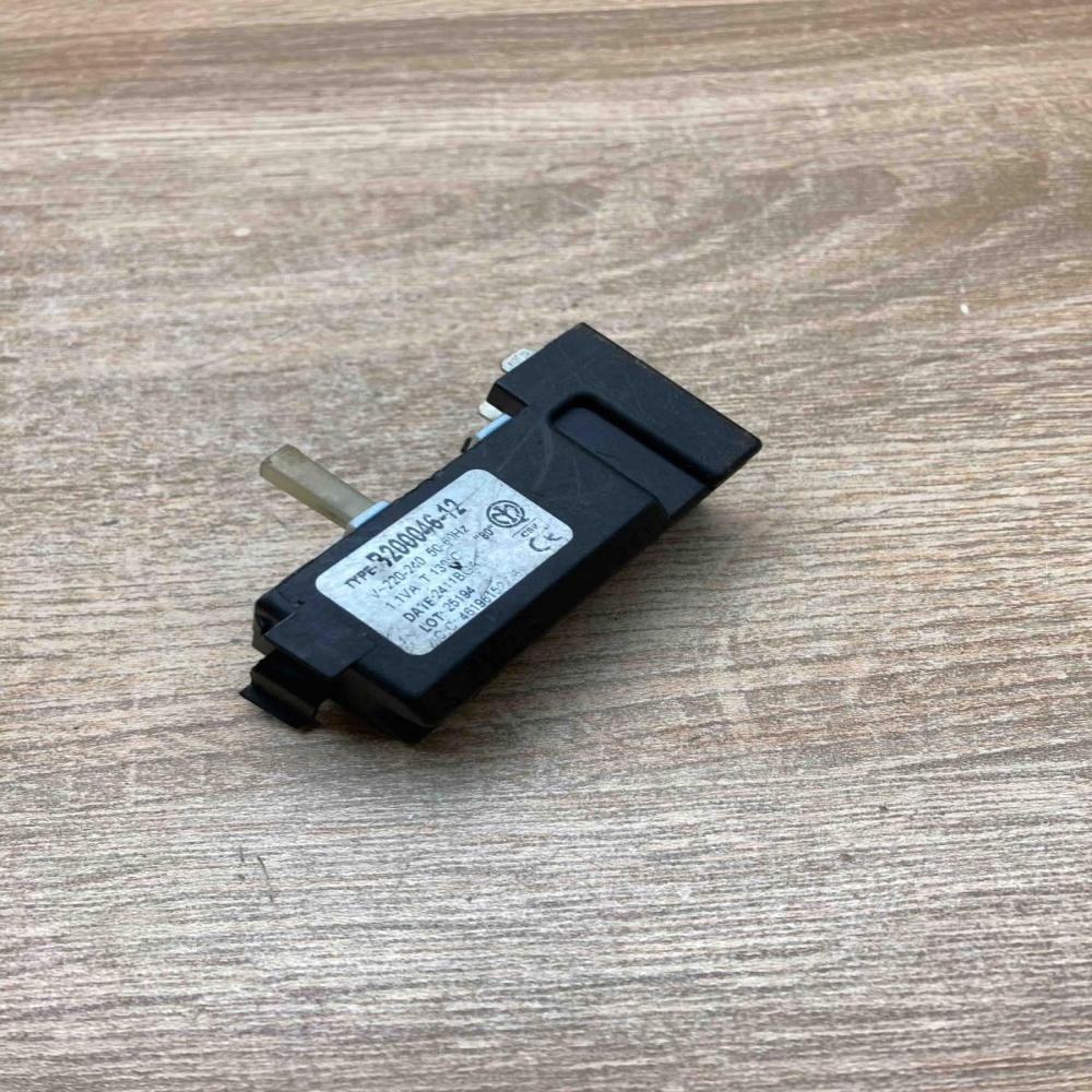 B200046 12 461961522461  Other control units/modules Audi A6 S6 C5 4B