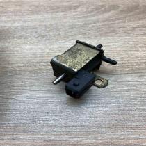 028906283F 72189500  Turbo solenoid valve Volkswagen Golf III