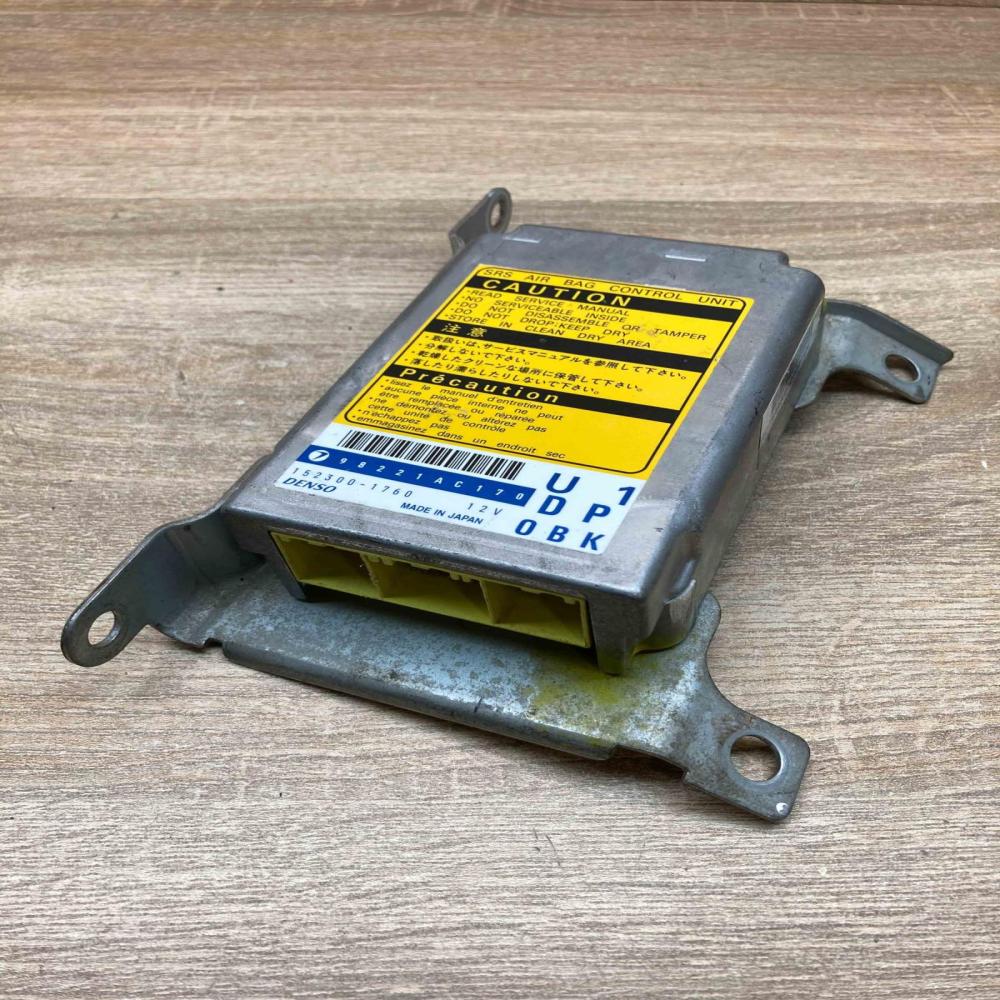 98221AC170 152300 1760  Airbag control unit/module Subaru Legacy