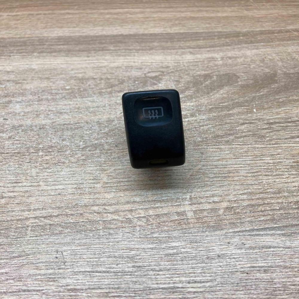 191959621B 501187  Windscreen/window heater switch Volkswagen Golf II