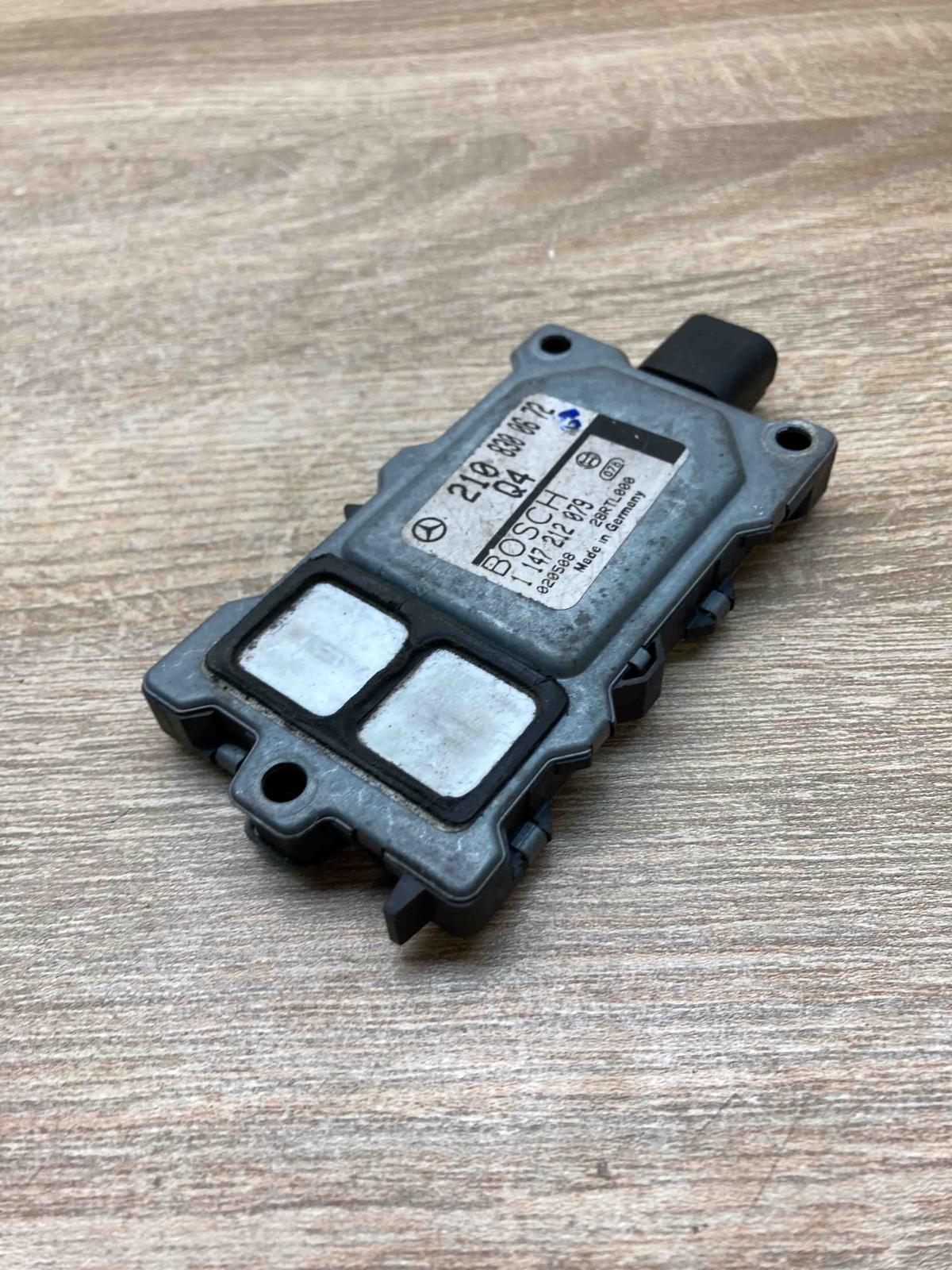 2108300672 1147212079  Air quality sensor Mercedes-Benz E W210