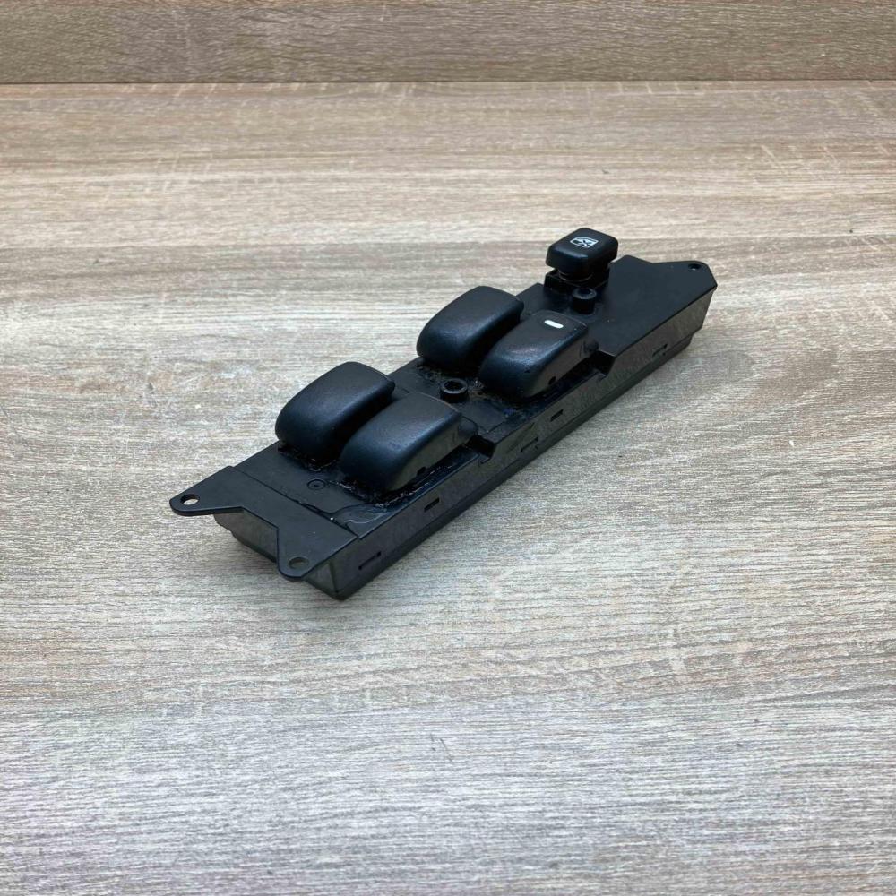 MR768629X C8D D150M S8 D  Electric window control switch Mitsubishi Pajero
