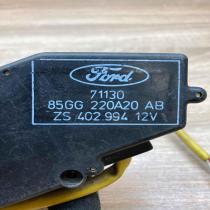 85GG 220A20 AB  With Plug Central locking motor Ford Scorpio