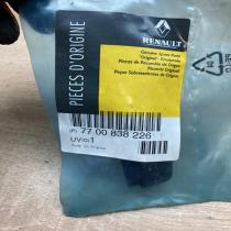 7700838226   Rear bumper mounting bracket Renault Megane II