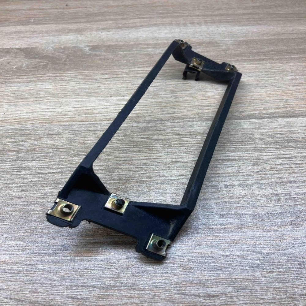 4A0820391   Radio/GPS head unit trim Audi 100 S4 C4