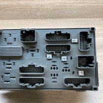 8200213234 21669695  Fuse module Renault Laguna II