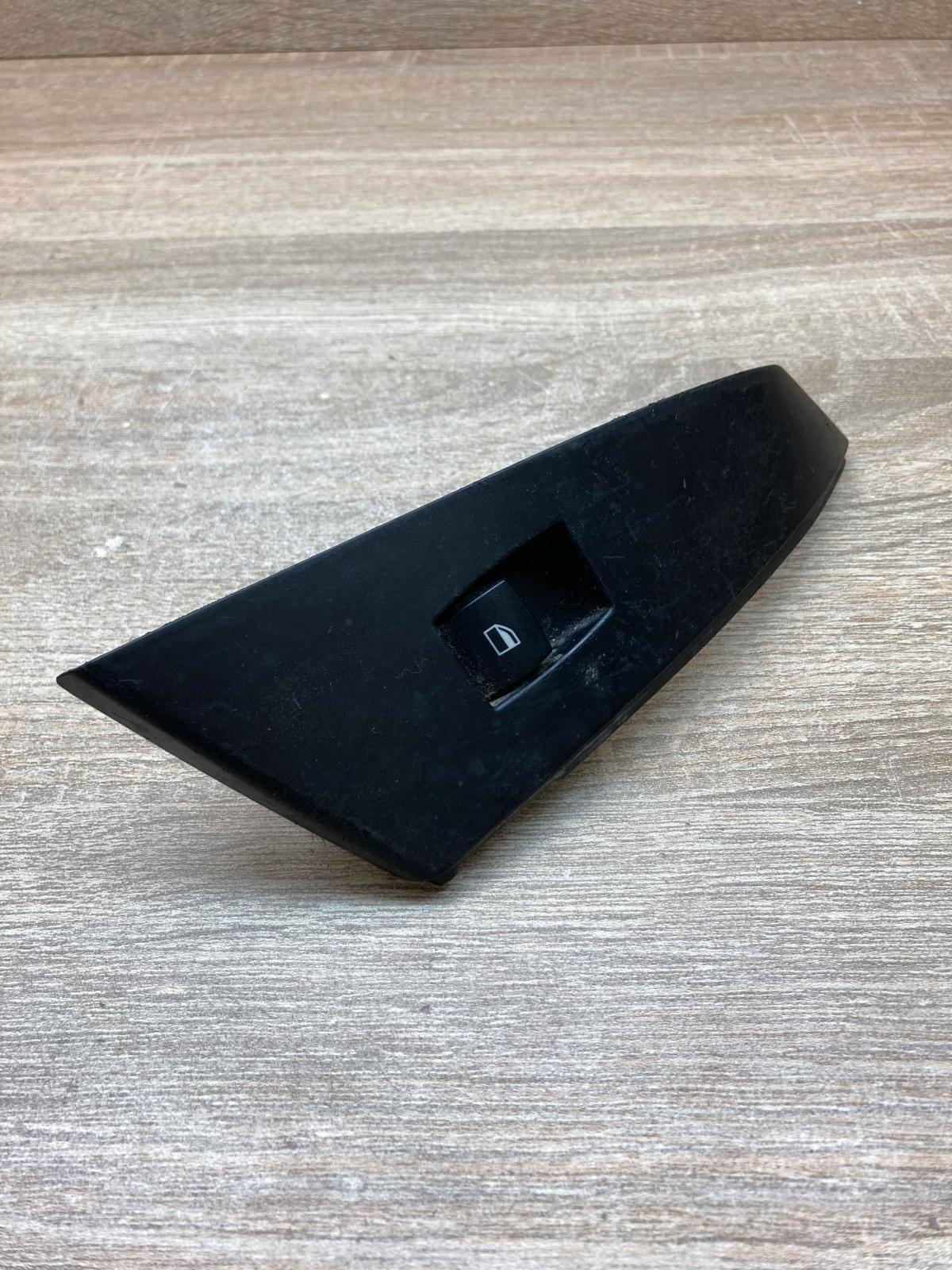 6951966   Electric window control switch BMW 5 E60 E61