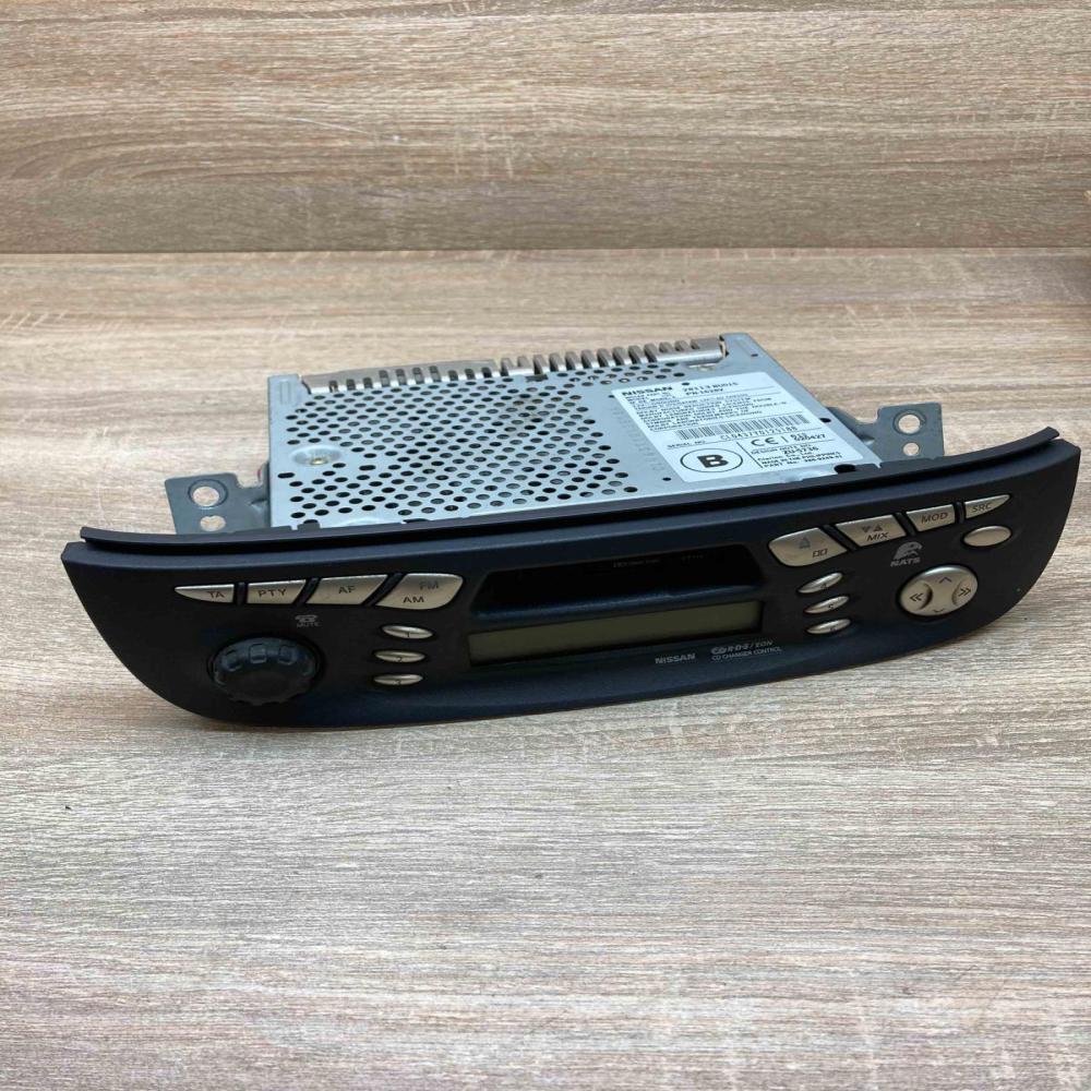 28113 BU015   Radio/CD/DVD/GPS head unit Nissan Almera Tino