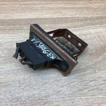 4677180F   Heater blower motor/fan resistor Chrysler Voyager