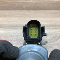 113846 113 114185 101  Front door window regulator motor Audi A4 S4 B5 8D