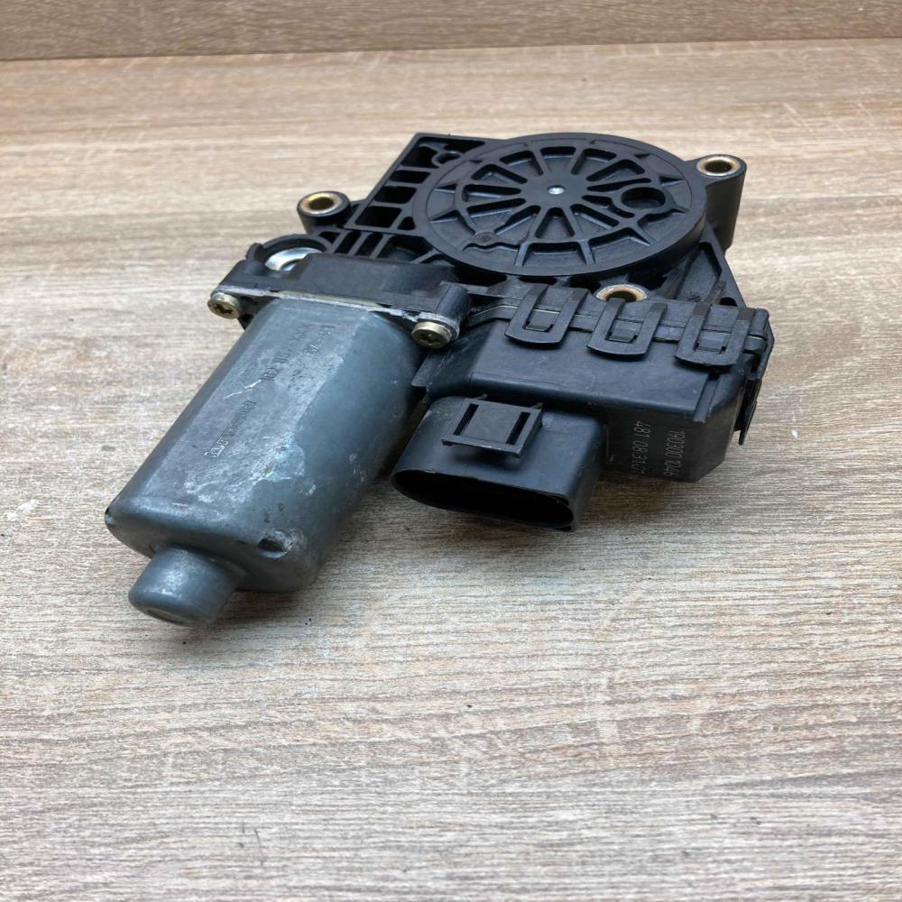 0130821785   Rear door window regulator motor Audi A6 S6 C5 4B