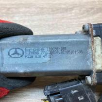 A2208204542  With Plug Front door window regulator motor Mercedes-Benz S W220