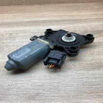 A2208204542  With Plug Front door window regulator motor Mercedes-Benz S W220