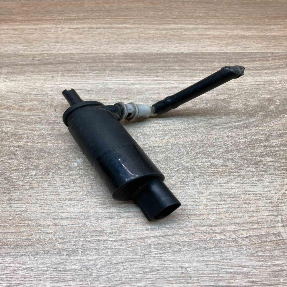 8377613 577863 10  Headlight washer pump BMW 7 E65 E66