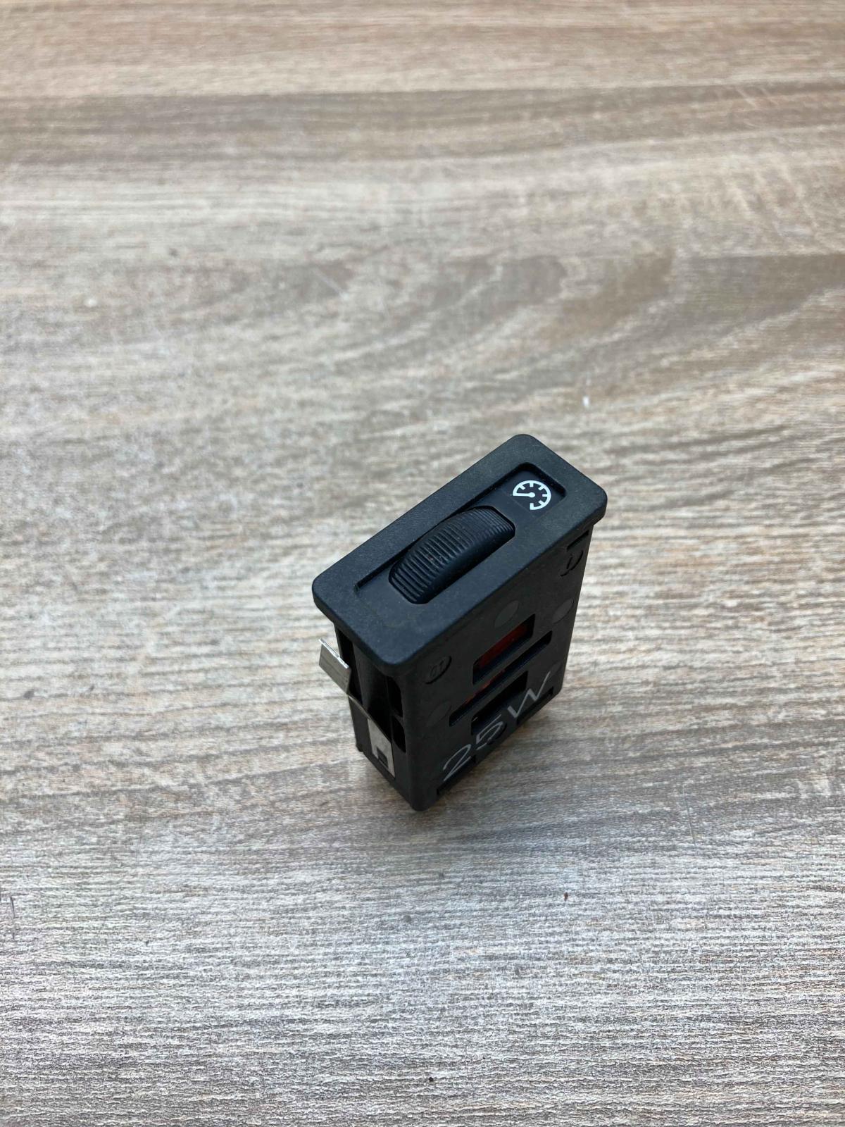 1387429   Panel lighting control switch BMW 3 E36