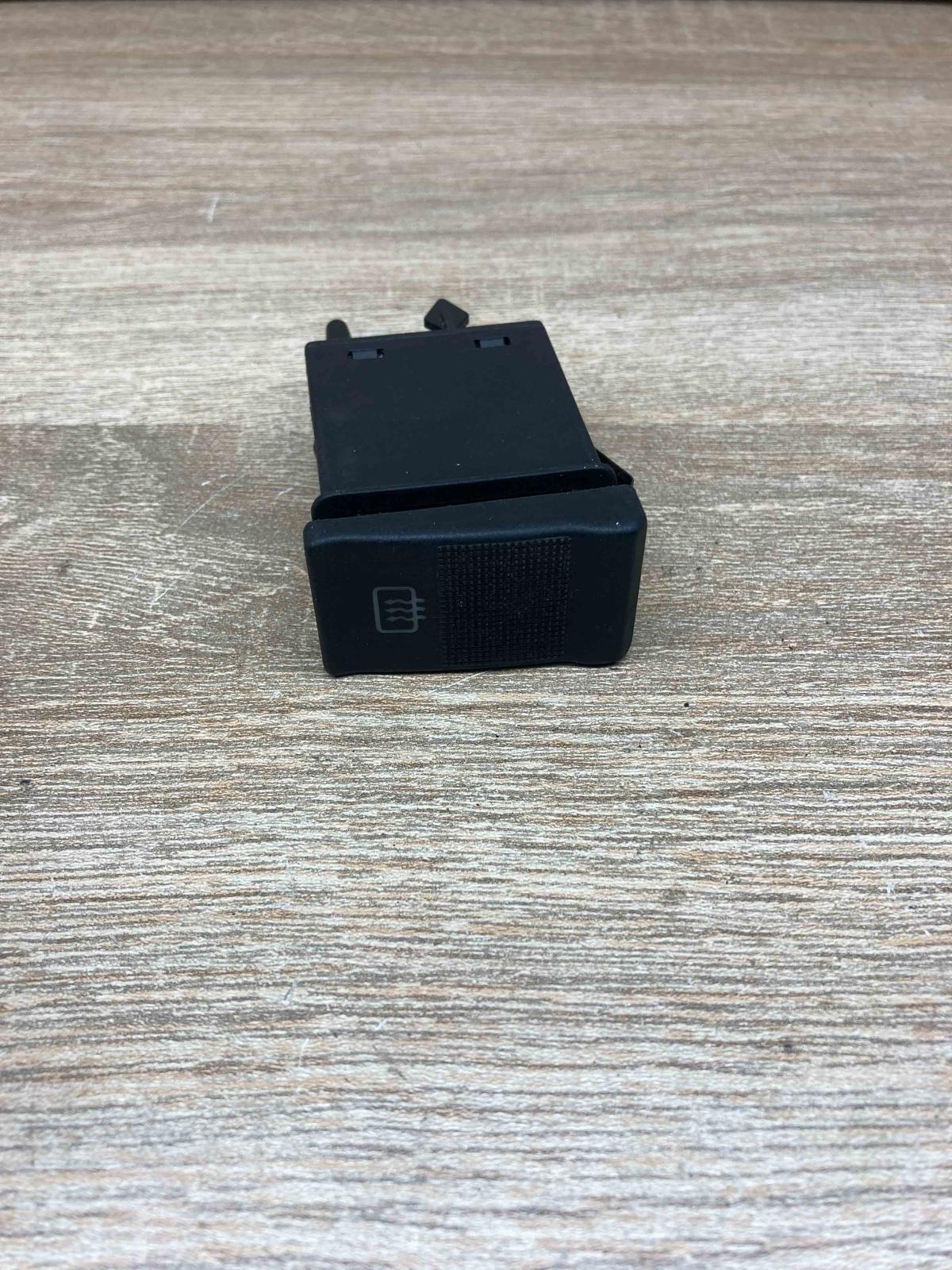 4A0941503   Windscreen/window heater switch Audi 80 90 S2 B4