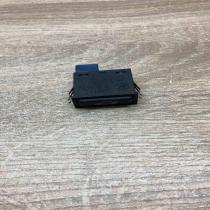 8365579   Tailgate opening switch BMW 5 E39