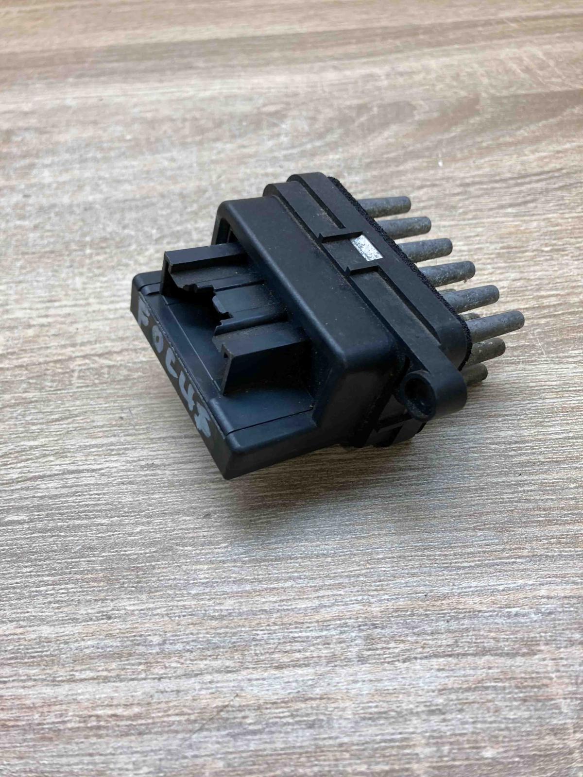 6G9T 19E624 AD F011500028  Heater blower motor/fan resistor Ford Focus