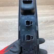 53269704   Electric window control switch Peugeot 307