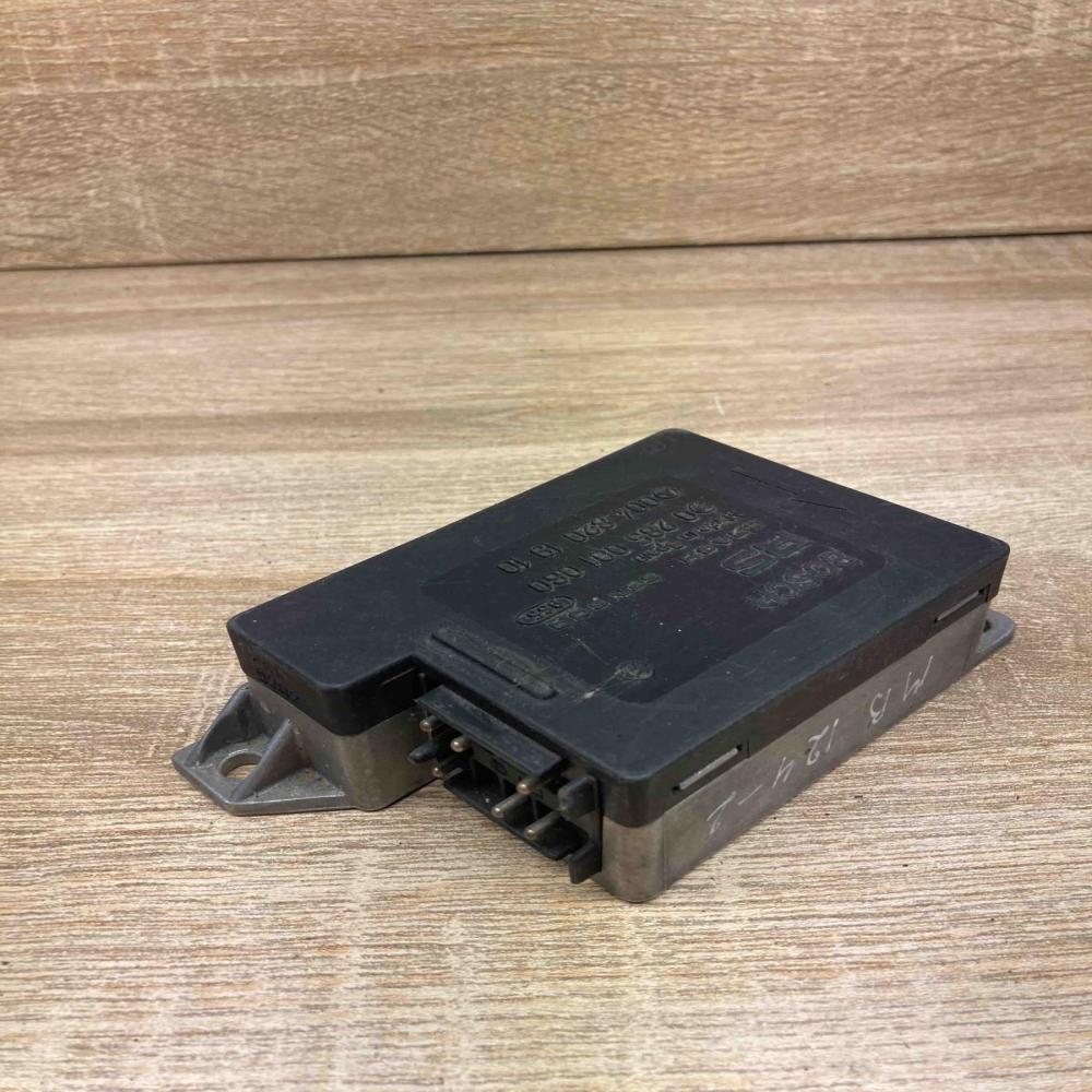 0048201910 0285001060  Airbag control unit/module Mercedes-Benz E W124