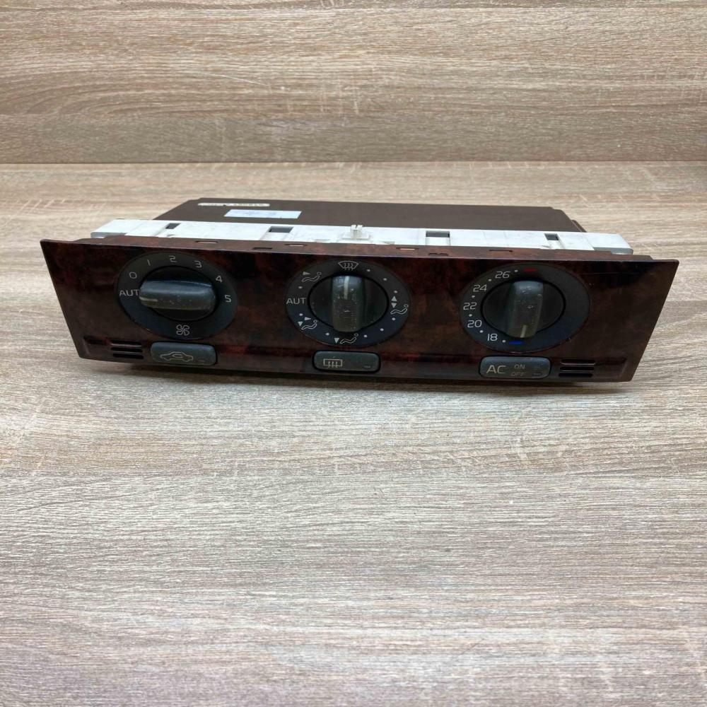 586064   Climate control unit Volvo S40, V40