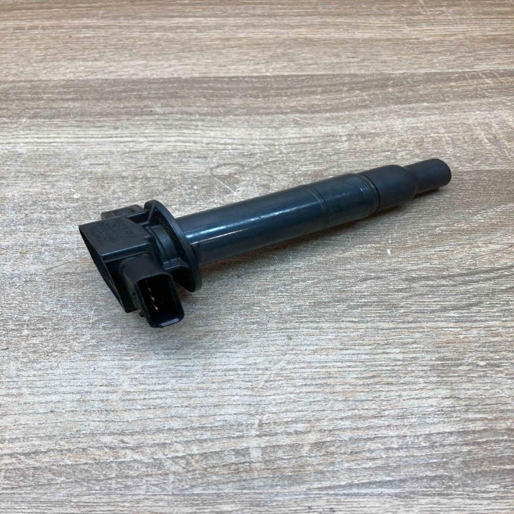90919 02240   High voltage ignition coil Toyota Yaris