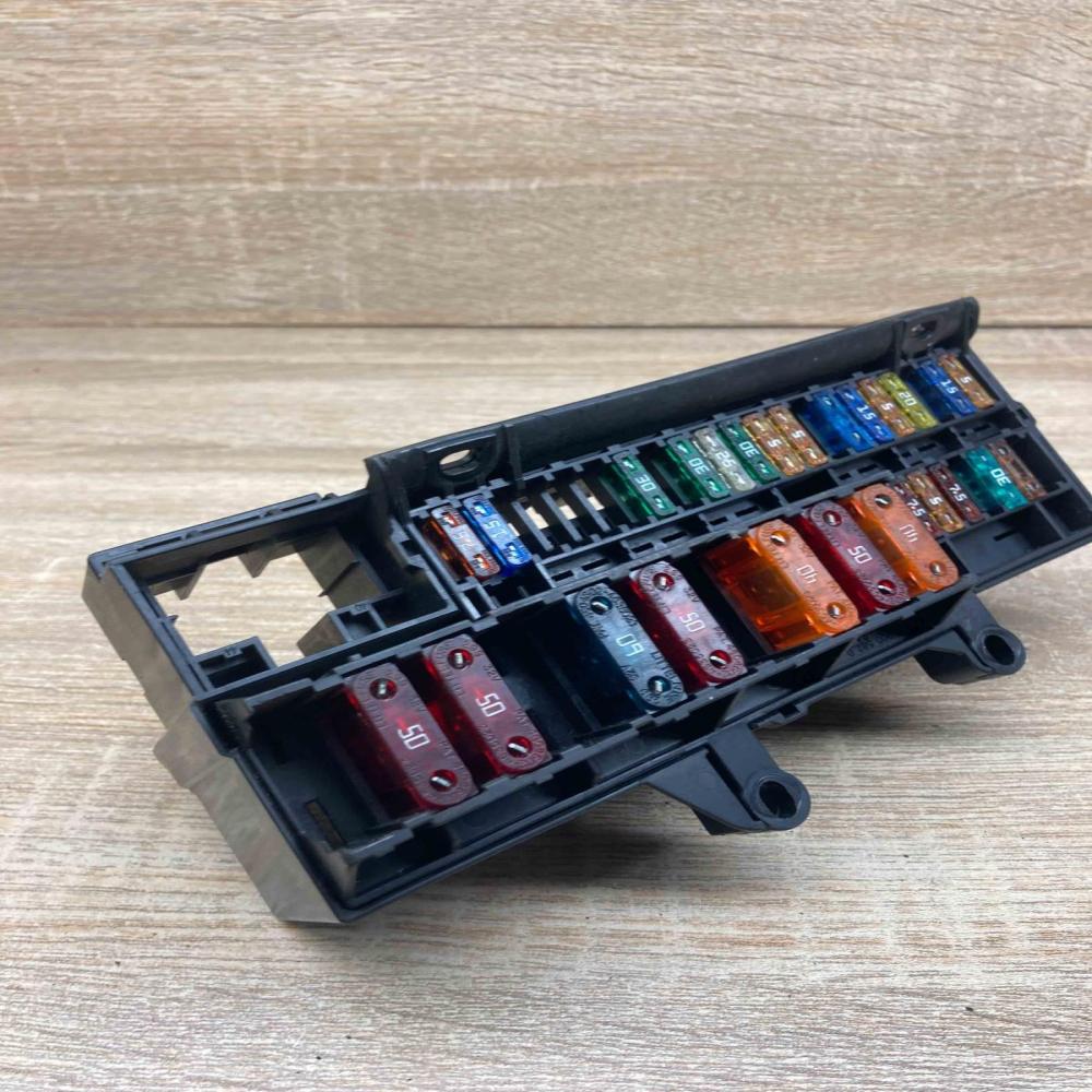 6900582   Fuse module BMW 7 E65 E66