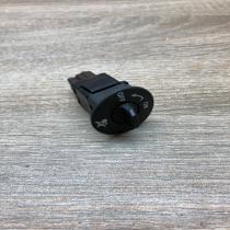 8200169589B   Passenger airbag on/off switch Renault Megane II