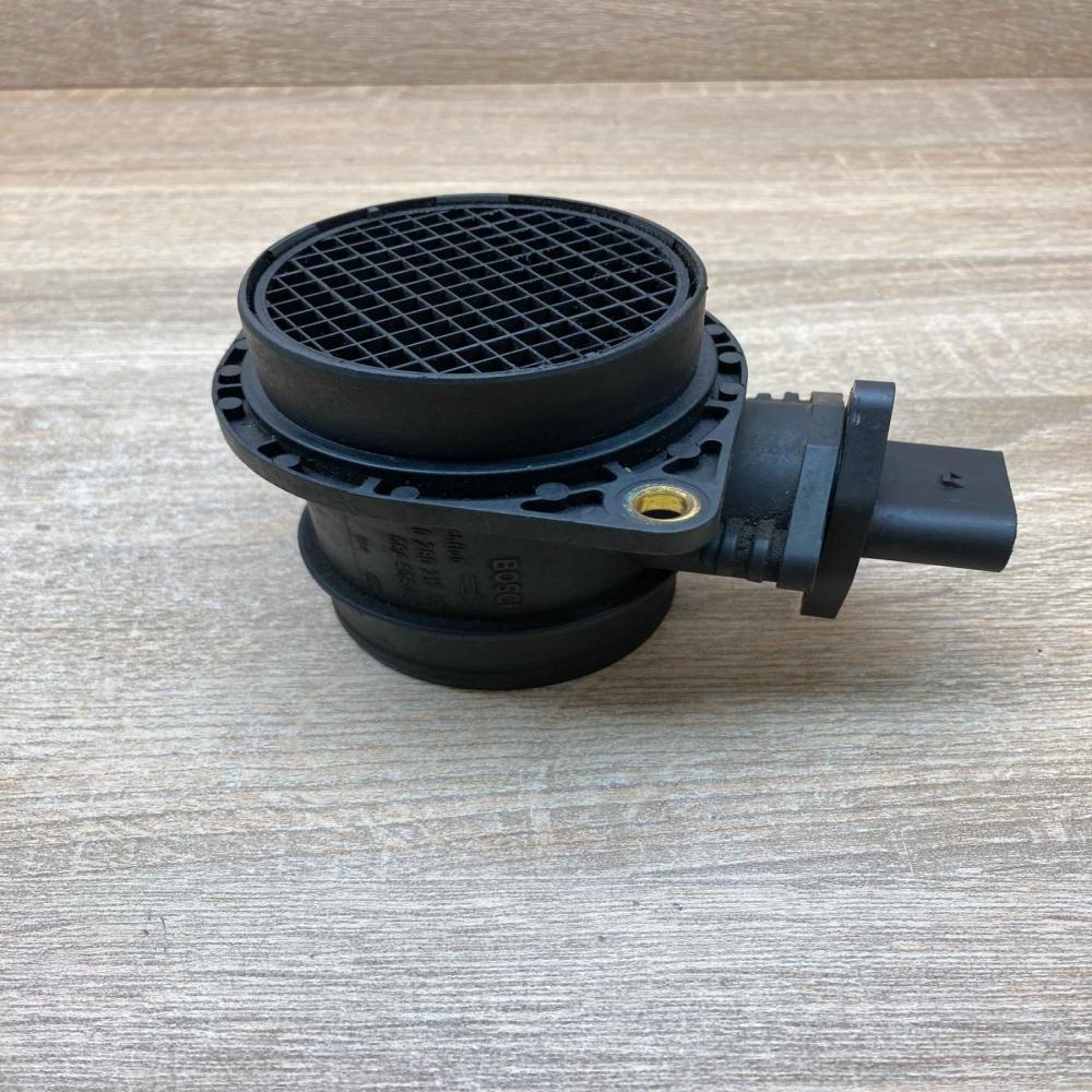 06A906461 0280217121  Mass air flow meter Volkswagen Polo