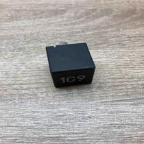 357906381A  109 Other relay Volkswagen PASSAT B4