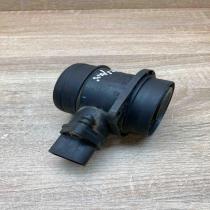038906461C 0281002757  Mass air flow meter Volkswagen Golf IV