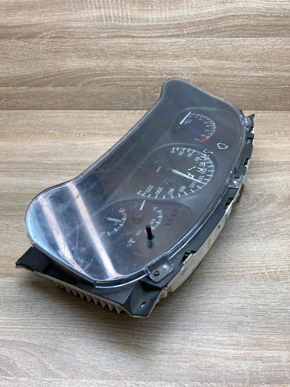 16203658 MY96 U VAN  Speedometer (instrument cluster) Opel Sintra
