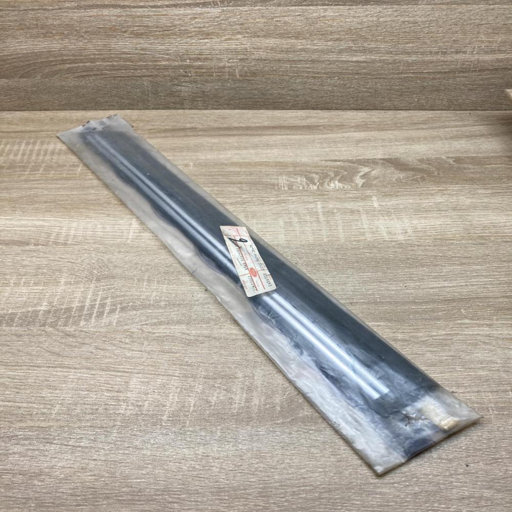 89AB00A25533   Rear door trim (molding) Ford Escort