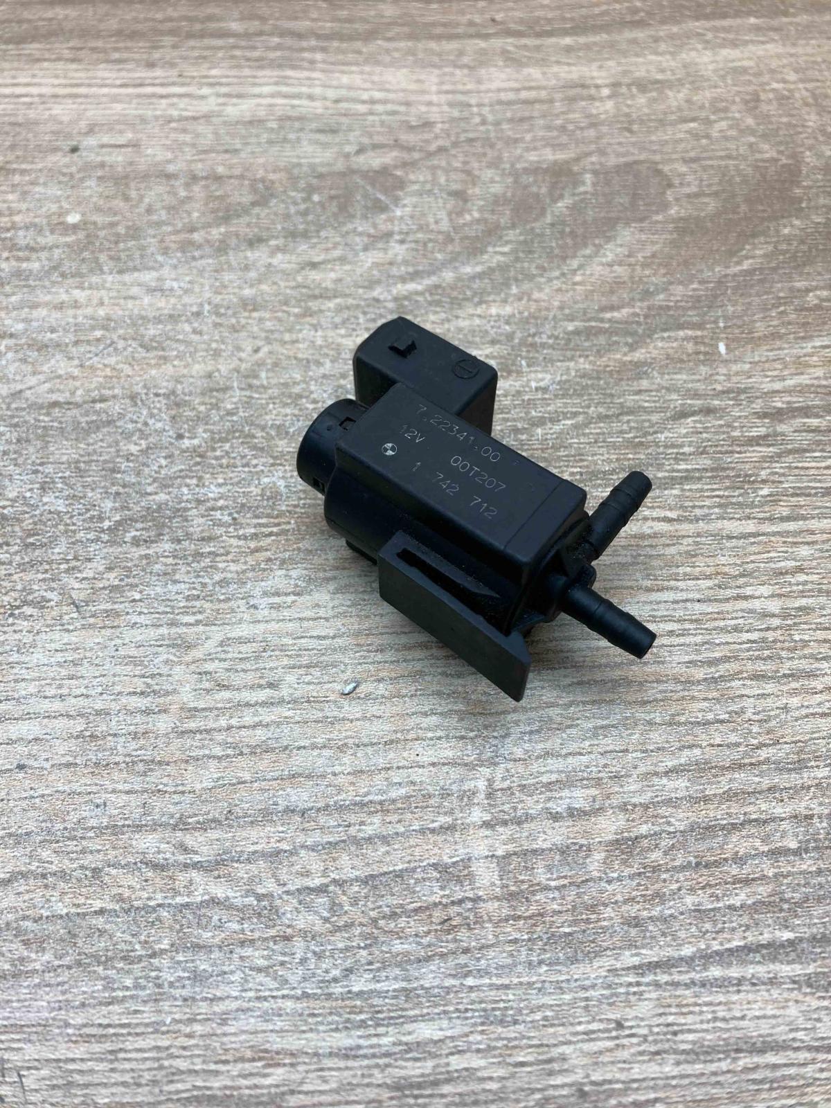 1742712 72234100  Turbo solenoid valve BMW 3 E90 E91