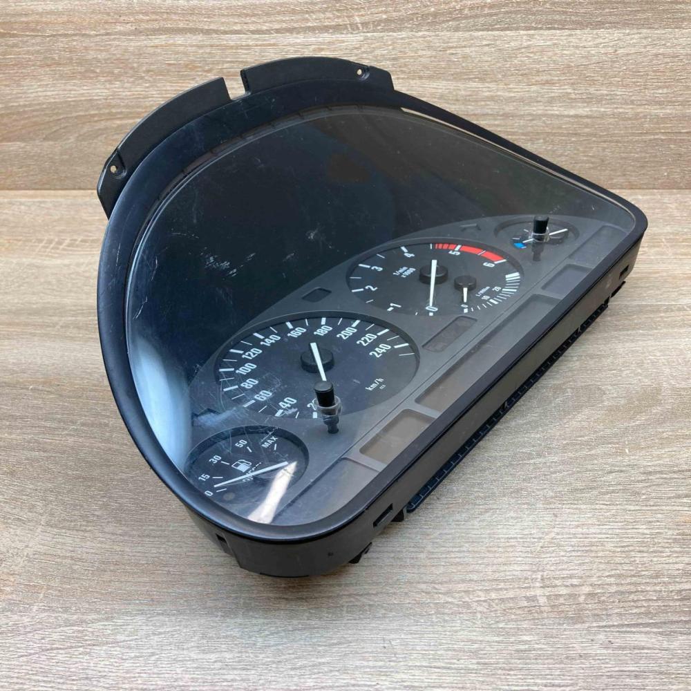 8387043 110008784  Speedometer (instrument cluster) BMW 5 E39