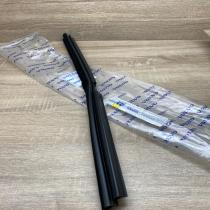 8663940   Rear door window/glass frame Volvo XC70
